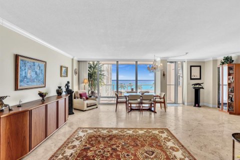 Copropriété à vendre à Fort Lauderdale, Floride: 1 chambre, 122.63 m2 № 2387043 - photo 8