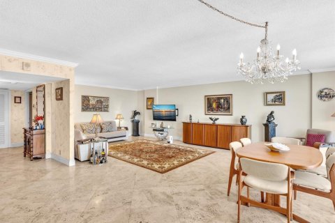Copropriété à vendre à Fort Lauderdale, Floride: 1 chambre, 122.63 m2 № 2387043 - photo 14