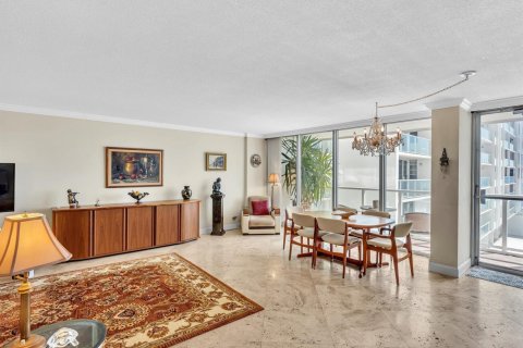 Copropriété à vendre à Fort Lauderdale, Floride: 1 chambre, 122.63 m2 № 2387043 - photo 12