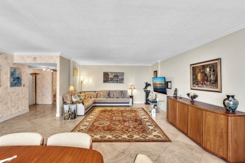 Copropriété à vendre à Fort Lauderdale, Floride: 1 chambre, 122.63 m2 № 2387043 - photo 13