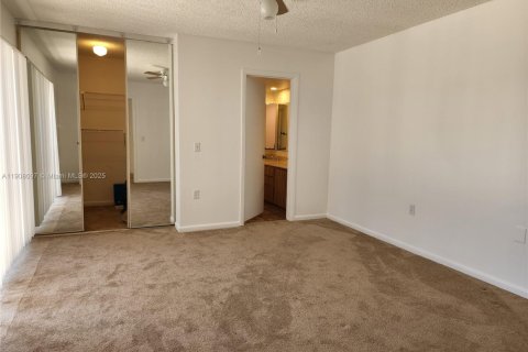 Adosado en alquiler en West Palm Beach, Florida, 2 dormitorios, 114.83 m2 № 1967767 - foto 15