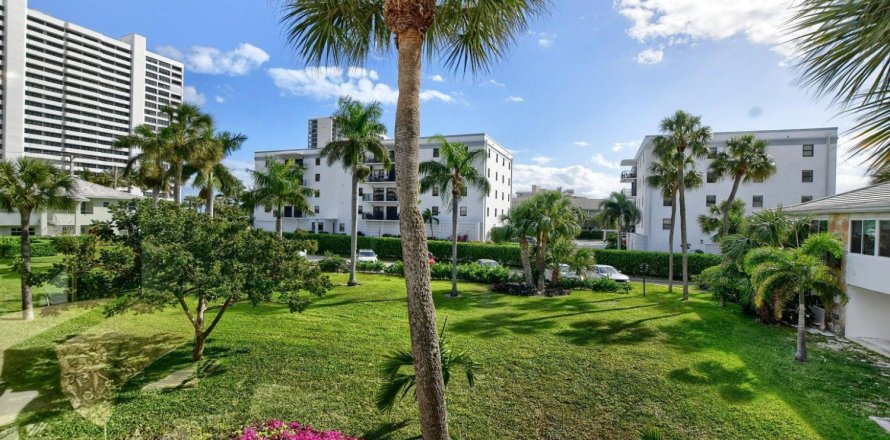 Condominio en Boca Raton, Florida, 2 dormitorios № 1177456