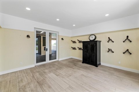 Propiedad comercial en alquiler en Wellington, Florida, 2 dormitorios, 106.28 m2 № 1146999 - foto 1