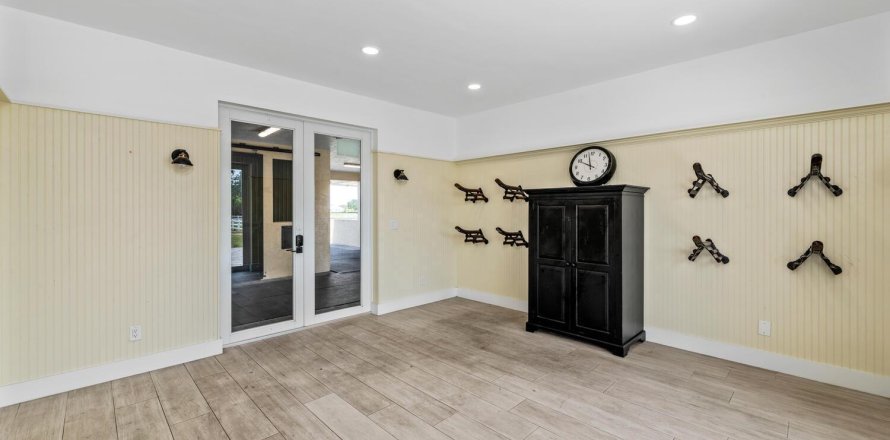 Propiedad comercial en Wellington, Florida 2 dormitorios, 106.28 m2 № 1146999