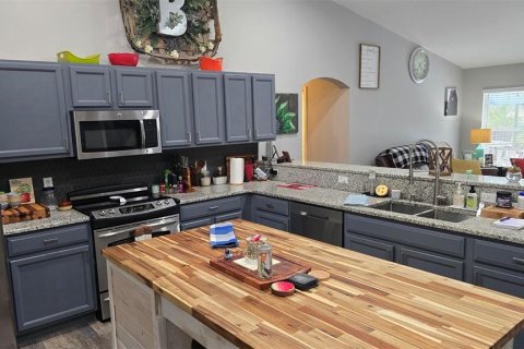 House in Citrus Springs, Florida 3 bedrooms, 171.5 sq.m. № 1869808 - photo 6