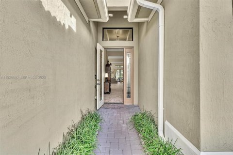 Casa en venta en Parkland, Florida, 3 dormitorios, 250.09 m2 № 1986971 - foto 2