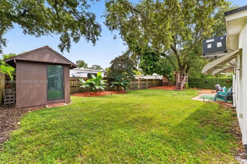 Casa en venta en West Park, Florida, 3 dormitorios, 104.42 m2 № 2401725 - foto 13