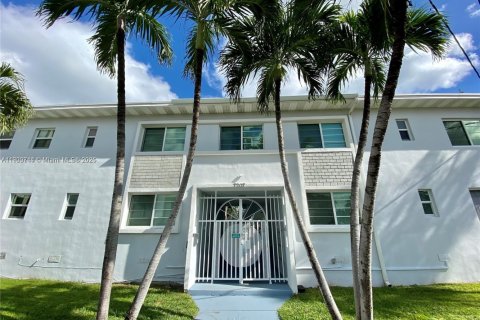 Condo in Miami Beach, Florida, 1 bedroom  № 1953387 - photo 19