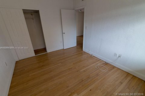 Condo in Miami Beach, Florida, 1 bedroom  № 1953387 - photo 10