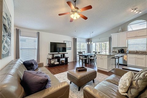House in Haines City, Florida 3 bedrooms, 104.98 sq.m. № 1782638 - photo 8