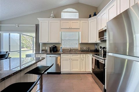 House in Haines City, Florida 3 bedrooms, 104.98 sq.m. № 1782638 - photo 13