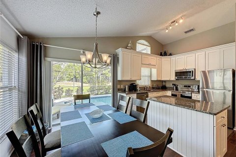 House in Haines City, Florida 3 bedrooms, 104.98 sq.m. № 1782638 - photo 11