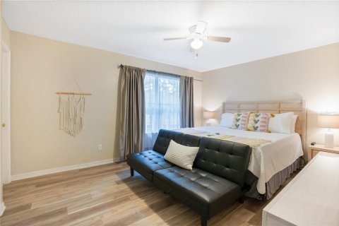Townhouse in Davenport, Florida 4 bedrooms, 138.61 sq.m. № 2093969 - photo 24