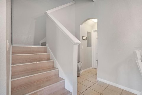 Townhouse in Davenport, Florida 4 bedrooms, 138.61 sq.m. № 2093969 - photo 10