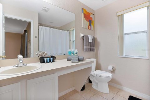 Townhouse in Davenport, Florida 4 bedrooms, 138.61 sq.m. № 2093969 - photo 26