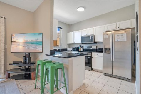 Townhouse in Davenport, Florida 4 bedrooms, 138.61 sq.m. № 2093969 - photo 8