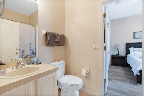 Townhouse in Davenport, Florida 4 bedrooms, 138.61 sq.m. № 2093969 - photo 20