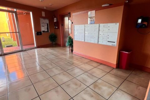 Condominio en alquiler en Miami, Florida, 1 dormitorio, 72.37 m2 № 1948723 - foto 22