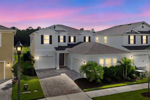 Casa en venta en Land O' Lakes, Florida, 4 dormitorios, 295.99 m2 № 1902422 - foto 1