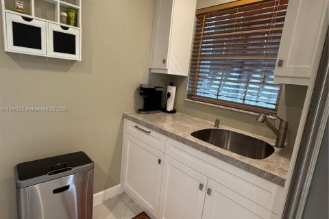 Adosado en venta en Hypoluxo, Florida, 2 dormitorios, 104.79 m2 № 1845488 - foto 2