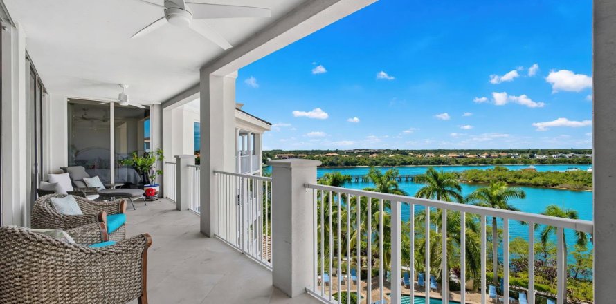 Condo in Jupiter, Florida, 3 bedrooms № 2414598