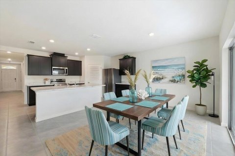 House in Sebastian, Florida 4 bedrooms, 171.96 sq.m. № 2083215 - photo 4