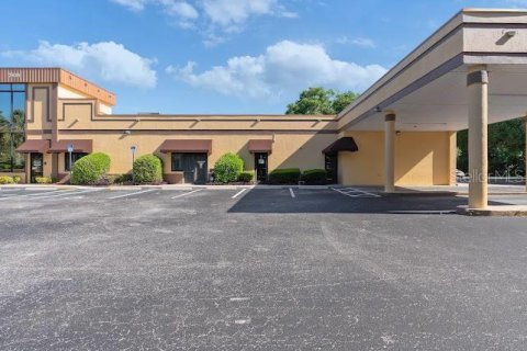 Propiedad comercial en alquiler en Ocala, Florida, 559.36 m2 № 1656982 - foto 8
