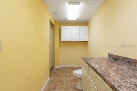 Propiedad comercial en alquiler en Ocala, Florida, 559.36 m2 № 1656982 - foto 6