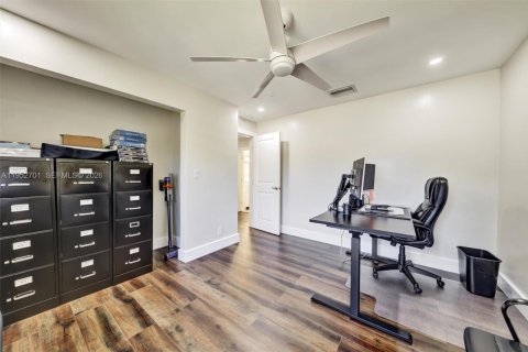 Купить виллу или дом в Корал-Спрингс, Флорида 4 спальни, 194.44м2, № 2033547 - фото 27