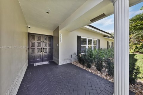 Купить виллу или дом в Корал-Спрингс, Флорида 4 спальни, 194.44м2, № 2033547 - фото 6