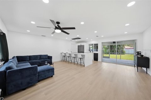 Casa en venta en Port Charlotte, Florida, 2 dormitorios, 106.56 m2 № 2235709 - foto 2