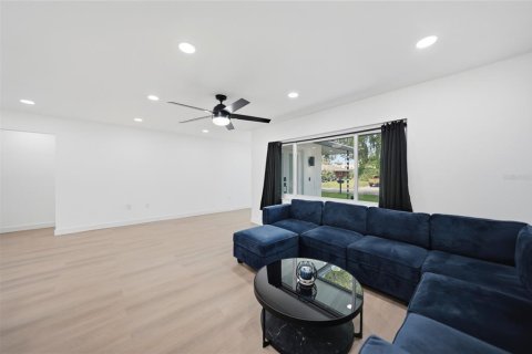 Casa en venta en Port Charlotte, Florida, 2 dormitorios, 106.56 m2 № 2235709 - foto 5