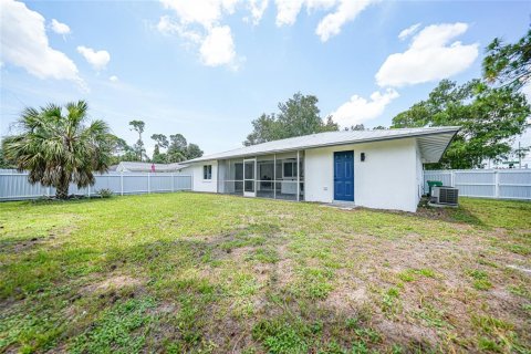 Casa en venta en Port Charlotte, Florida, 2 dormitorios, 106.56 m2 № 2235709 - foto 28