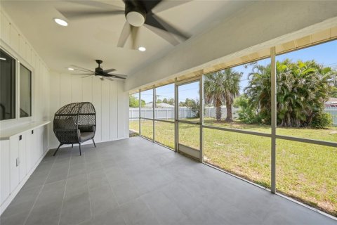 Casa en venta en Port Charlotte, Florida, 2 dormitorios, 106.56 m2 № 2235709 - foto 23