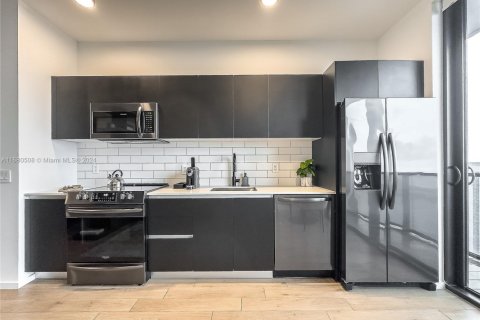 Condo in Miami, Florida  № 1934535 - photo 6