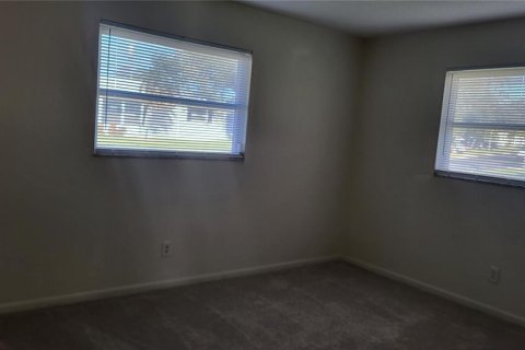 House in Seminole, Florida 2 bedrooms, 115.76 sq.m. № 2232342 - photo 14