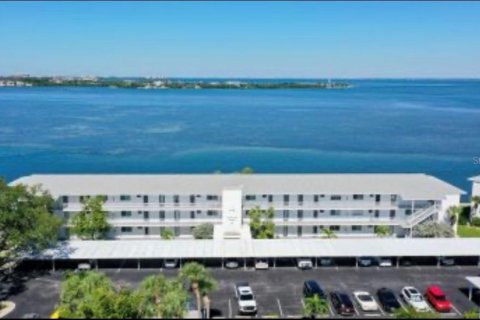 Condominio en venta en Sarasota, Florida, 2 dormitorios, 81.94 m2 № 2420004 - foto 24