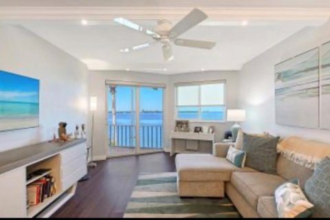 Condominio en venta en Sarasota, Florida, 2 dormitorios, 81.94 m2 № 2420004 - foto 9