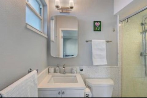 Condominio en venta en Sarasota, Florida, 2 dormitorios, 81.94 m2 № 2420004 - foto 13