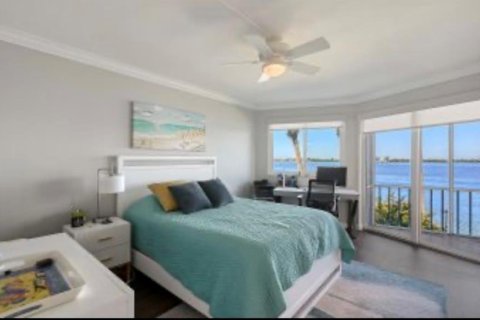 Condominio en venta en Sarasota, Florida, 2 dormitorios, 81.94 m2 № 2420004 - foto 11