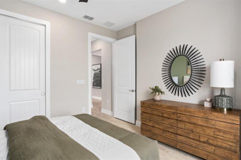 Casa en venta en Orlando, Florida, 4 dormitorios, 289.11 m2 № 1919242 - foto 5