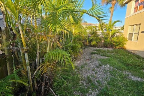 Copropriété à louer à Doral, Floride: 2 chambres, 72.46 m2 № 1946851 - photo 17
