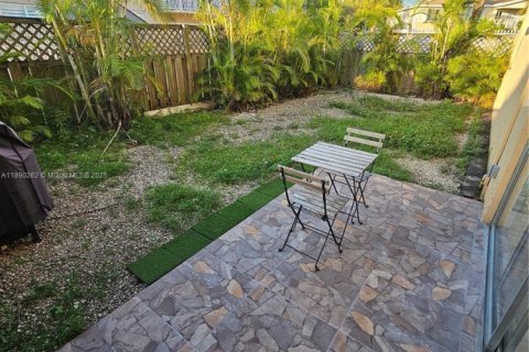 Copropriété à louer à Doral, Floride: 2 chambres, 72.46 m2 № 1946851 - photo 15