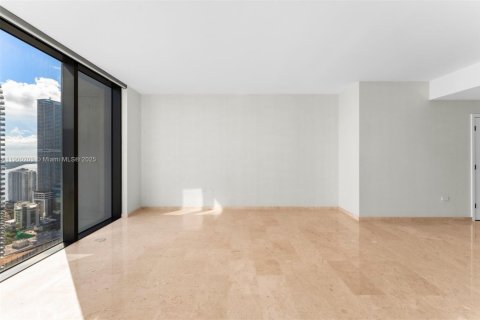Condo in Miami, Florida, 1 bedroom  № 1952680 - photo 13