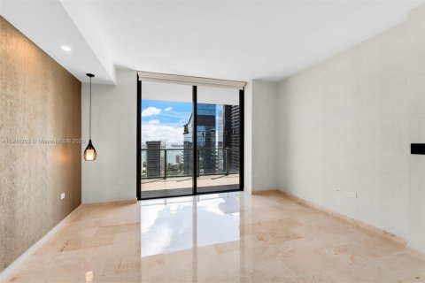 Condo in Miami, Florida, 1 bedroom  № 1952680 - photo 19