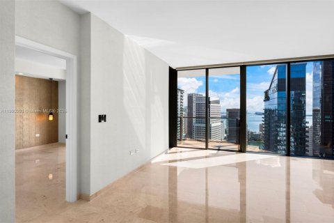 Condo in Miami, Florida, 1 bedroom  № 1952680 - photo 17