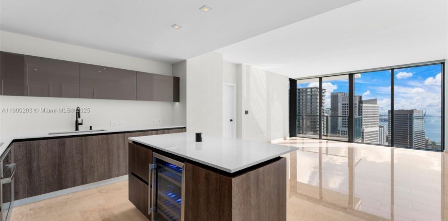 Condo in Miami, Florida, 1 bedroom  № 1952680