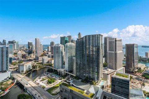 Condo in Miami, Florida, 1 bedroom  № 1952680 - photo 27
