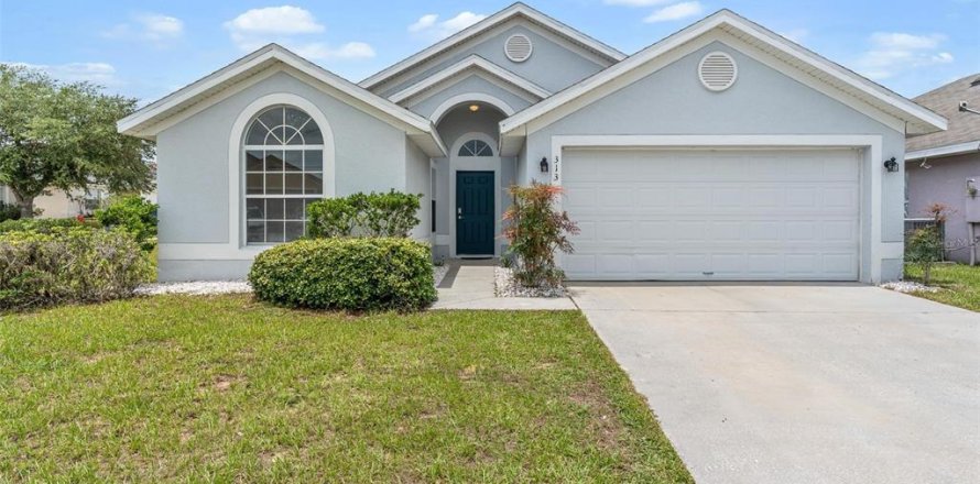 House in Davenport, Florida 4 bedrooms, 153.66 sq.m. № 1823003