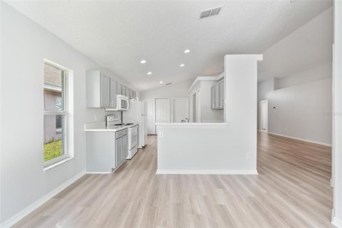 Villa ou maison à vendre à Davenport, Floride: 4 chambres, 153.66 m2 № 1823003 - photo 13